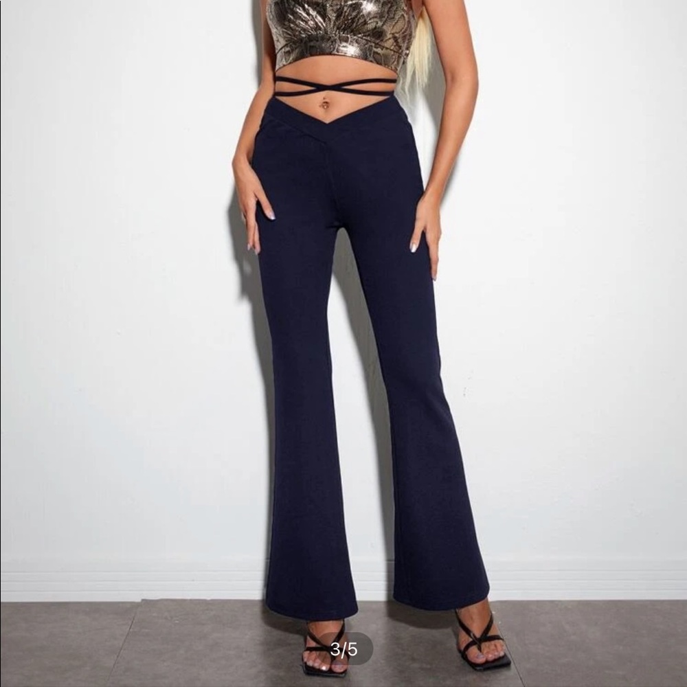 Crisscross flare low rise pants with tie cross XS